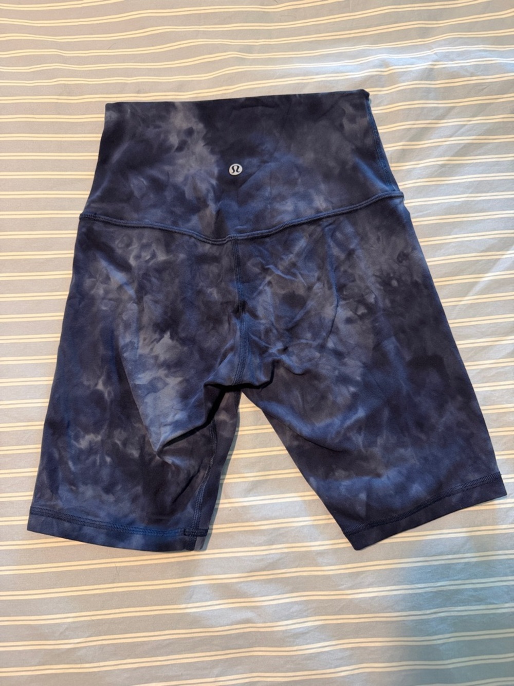 Lululemon Align High Rise Short 8” - Picture 2 of 5